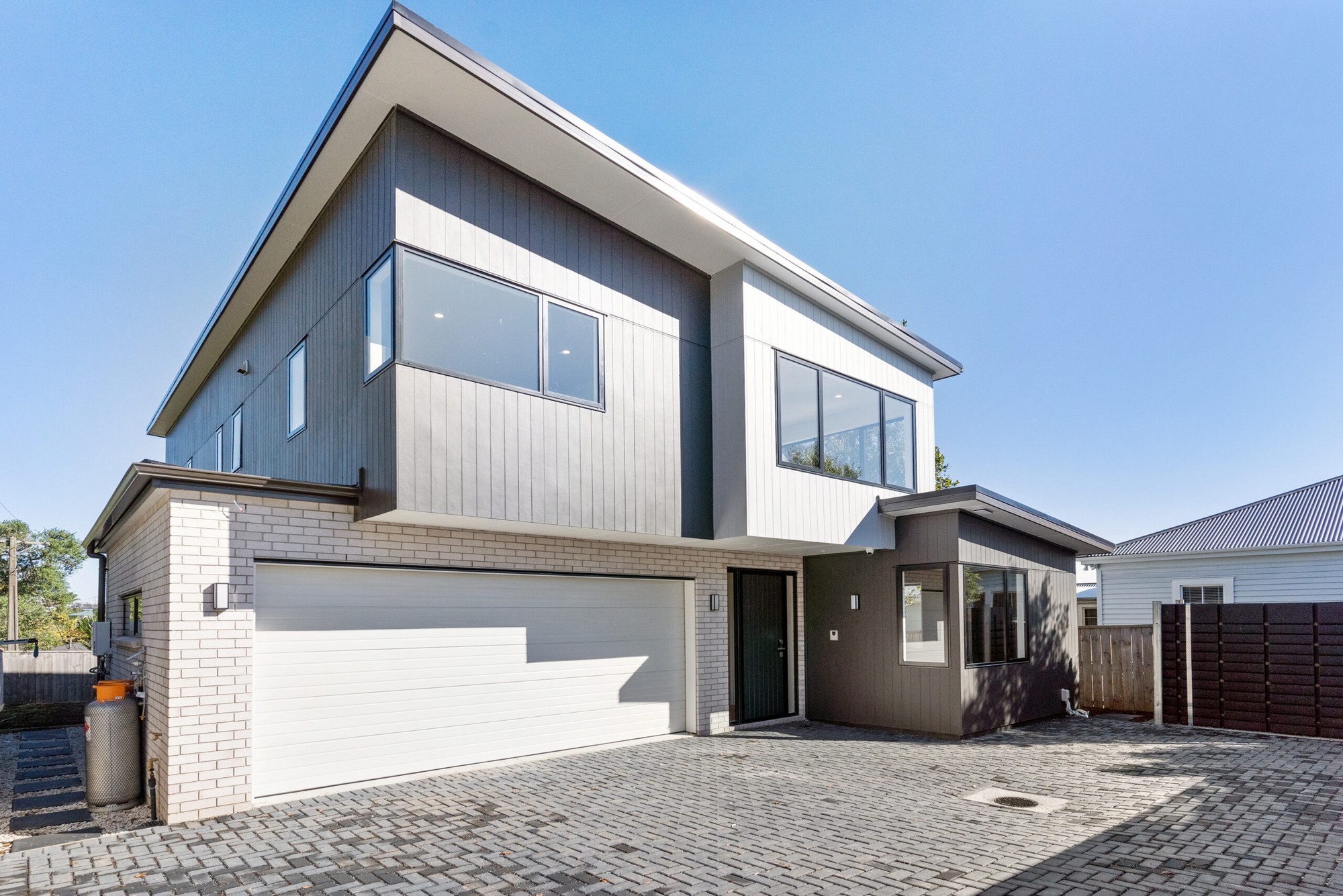 How to Select a Builder for Your Family Home?